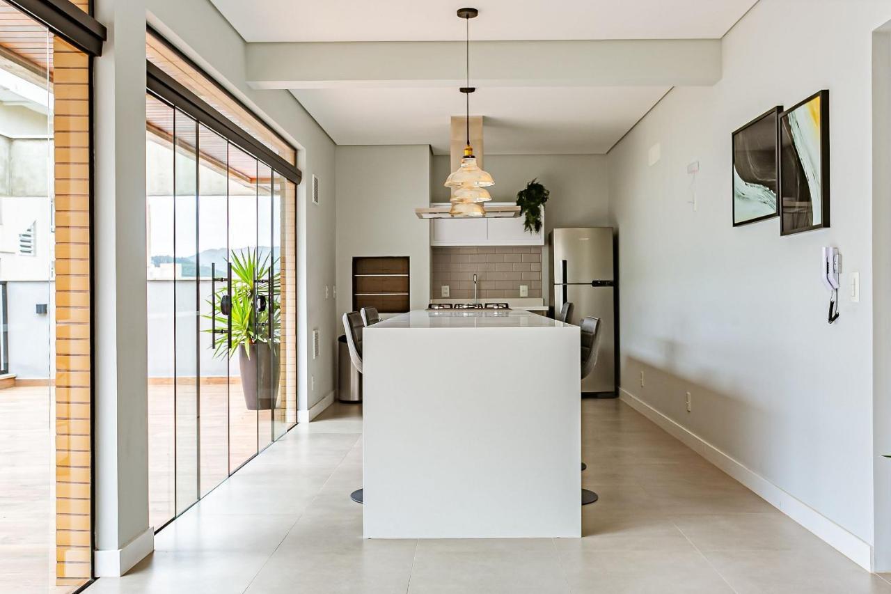 Studio com estacionamento, próximo à Lagoa da Conceição - Trindade Florianópolis Extérieur photo
